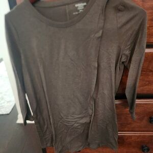 Nursing 3/4 sleeve shirt